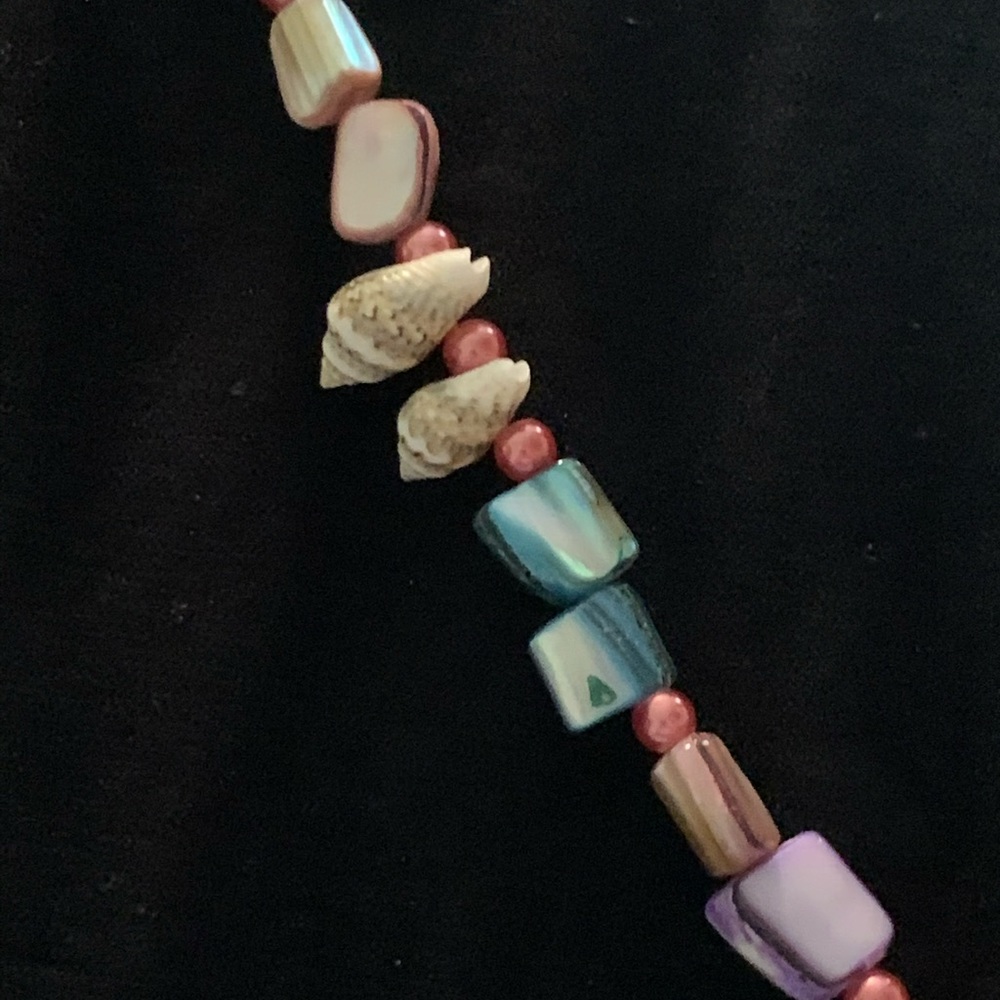 Necklace ๐ง๐ปโโ๏ธ - Picture 5 of 5